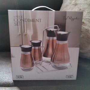 LeRegalo 5 piece condiment set....Brand new in box.